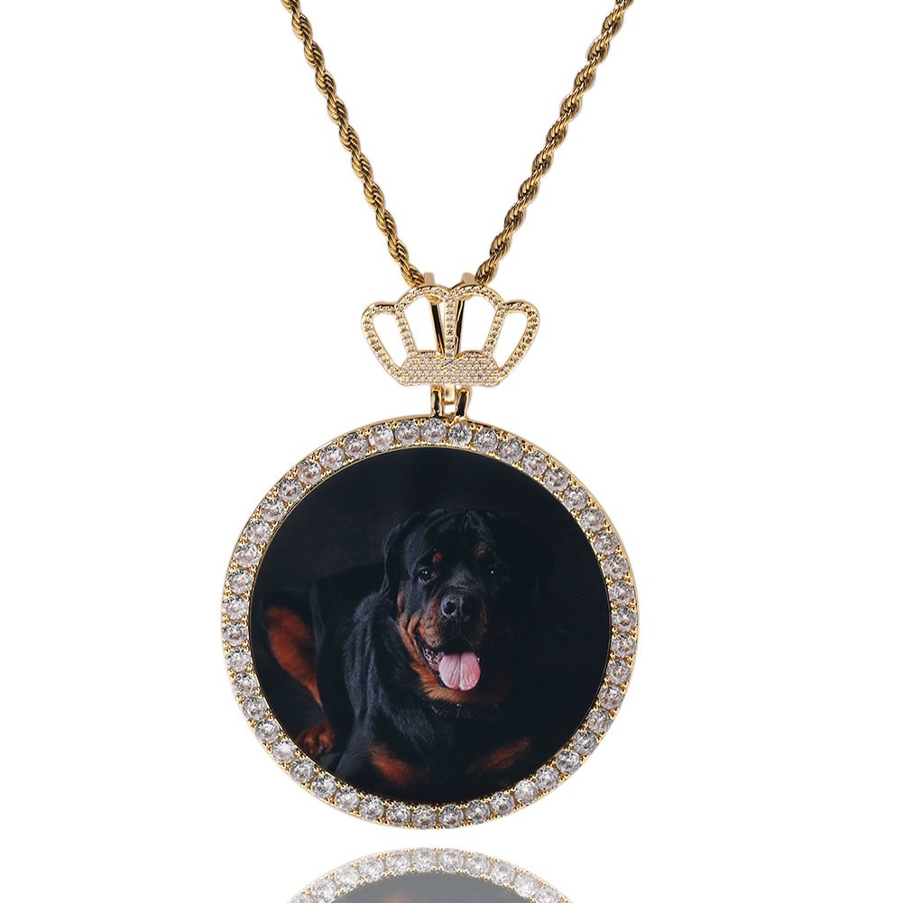 Stylish New Oversized Round Custom Pet Photo Pendant Necklace with Rhinestone-Studded Crown Clasp